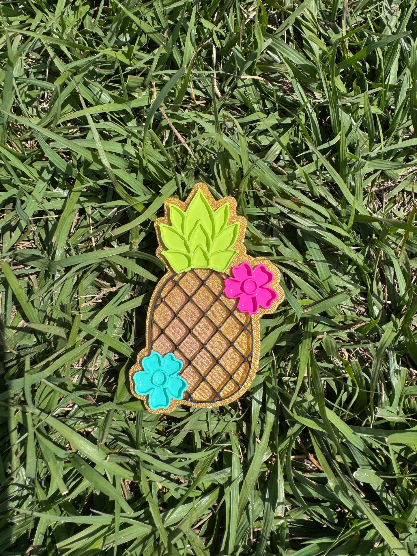 Tropical pineapple