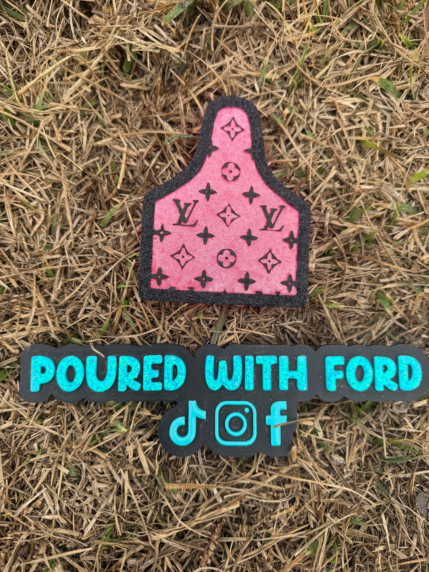 Boujee Cow Tag