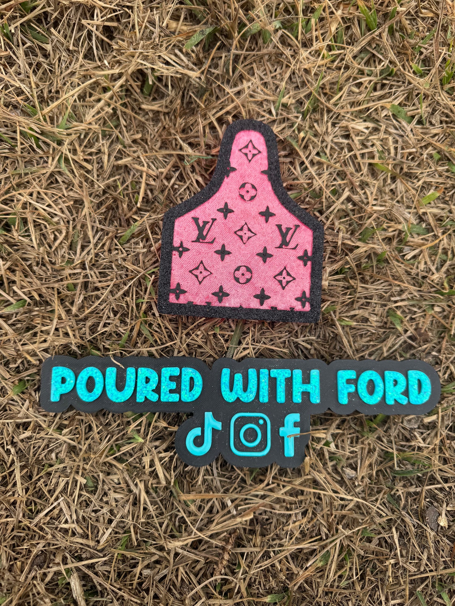 Boujee Cow Tag