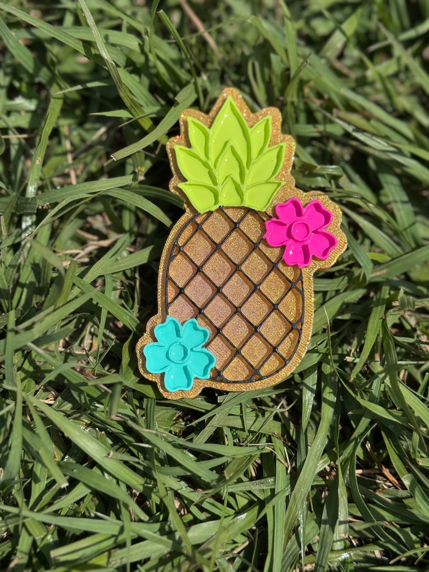 Tropical pineapple