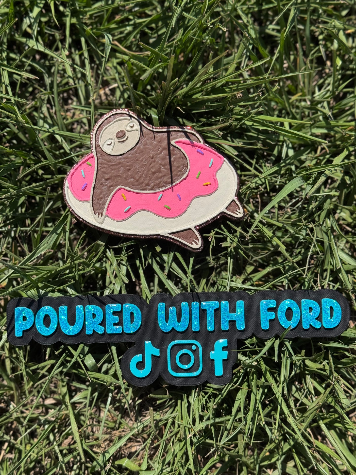 Summer float sloth