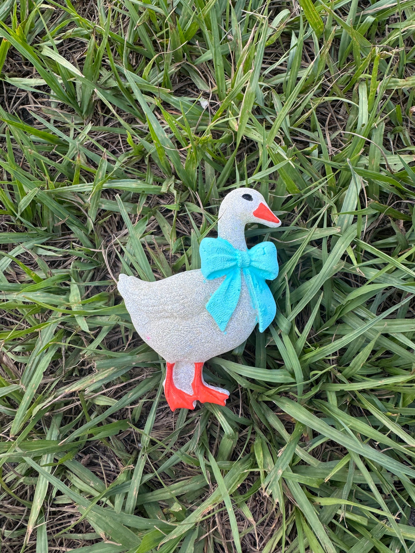 3D goose with bow