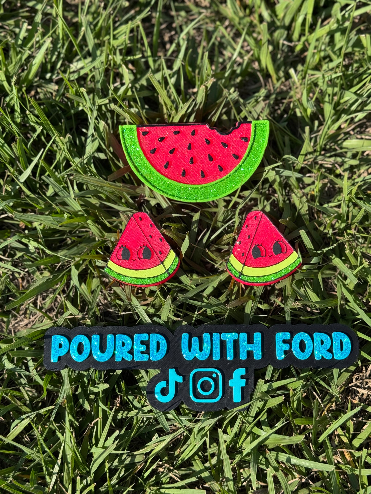 Watermelon slice + optional vent clips