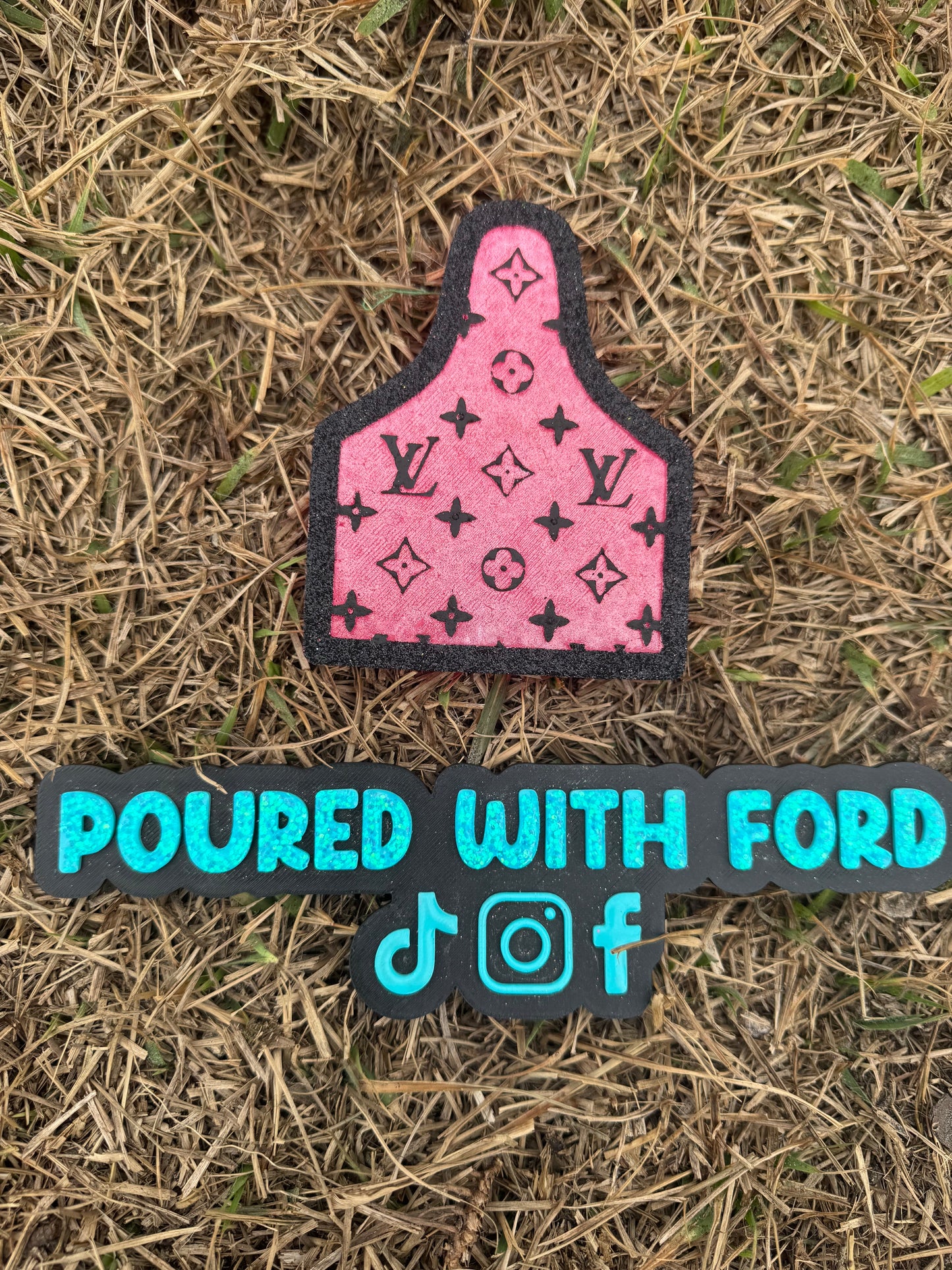 Boujee Cow Tag